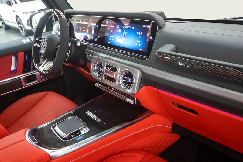 2025 Mercedes-Benz G-Class G 63 AMG Carbon Fiber V8 4.0L Black Red