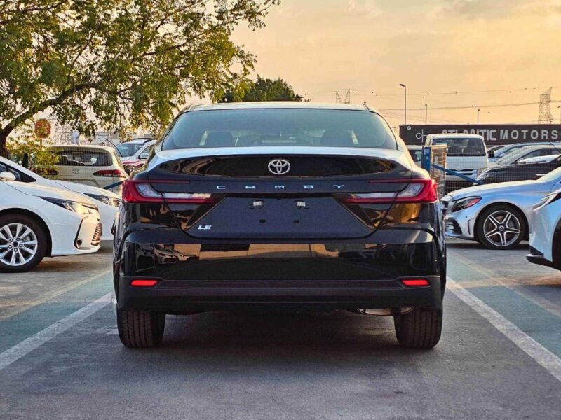 2025 Toyota Camry LE 2.5L V4 Engine PETROL Black Grey GCC