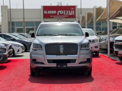 2022 Lincoln Navigator Presidential Edition GCC V6 Grey Beige