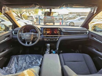 2025 Toyota Camry LE 2.5L V4 Engine PETROL Black Grey GCC