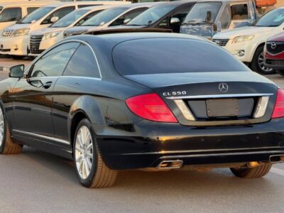 Mercedes Benz CL550 4.6-liter twin-turbocharged V8 2012 Black