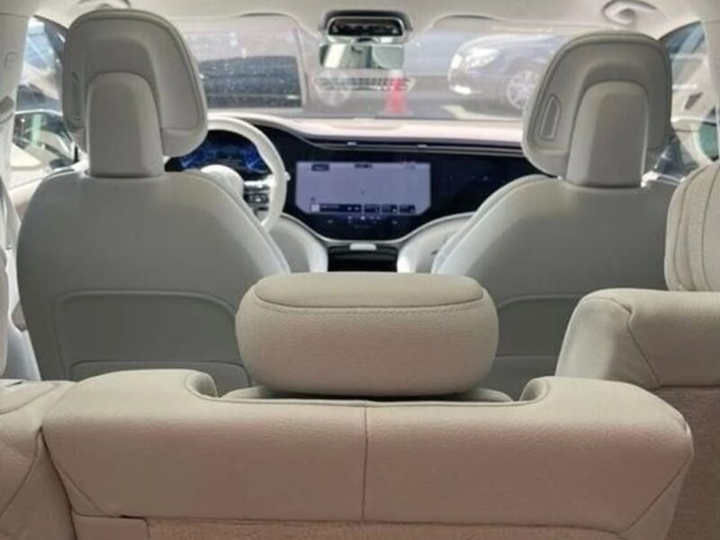 Mercedes-Benz EQS 580 MERCEDES BENZ MODEL 2024 White Beige