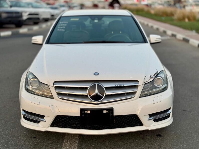 2014 Mercedes-Benz C300 V6 engine 3.5-liter White Grey