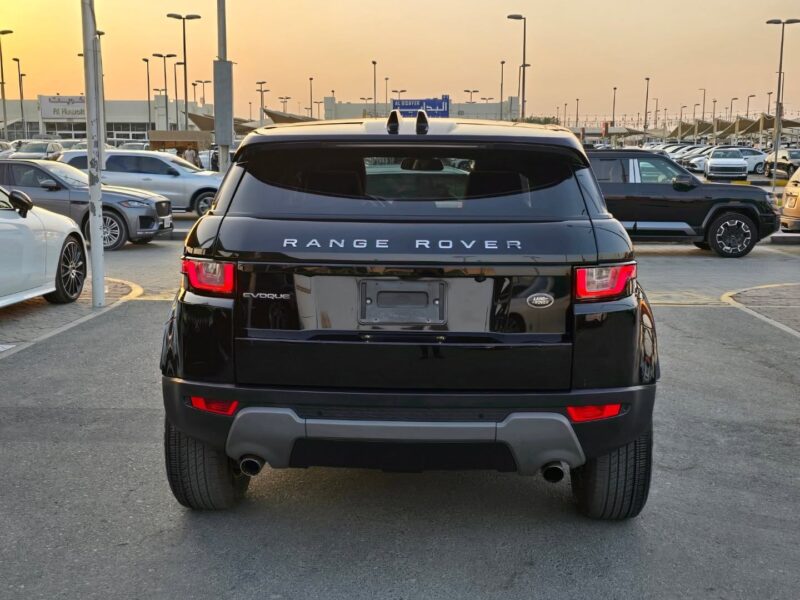 2019 Land Rover Range Rover Evoque 2.0-liter Turbocharged 4-Cylinder Black