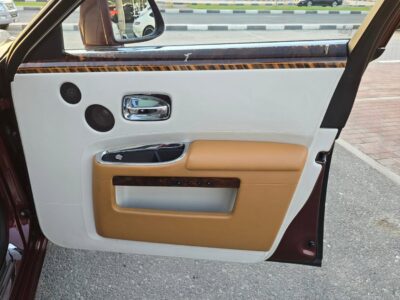2015 Rolls-Royce Ghost 6.6-liter twin-turbocharged V12 Full Specifications