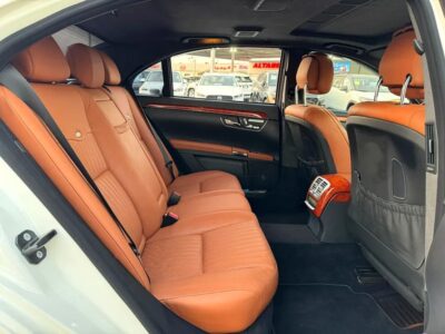2008 Mercedes-Benz S-Class S 550 Excellent Condition White Brown