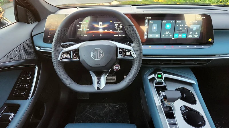 2025 MG MG 7 4-Cylinder Engine Other Grey Green
