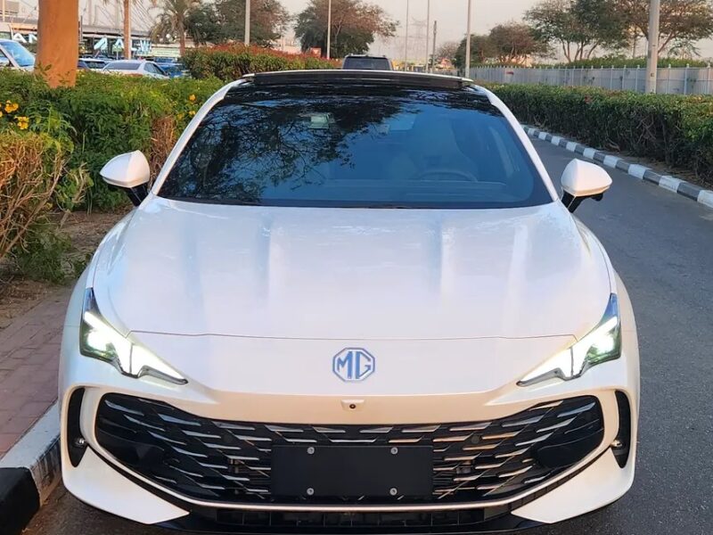 2024 MG MG7 Elegance 1.5 Turbo Full option 4-Cylinders Engine White Green