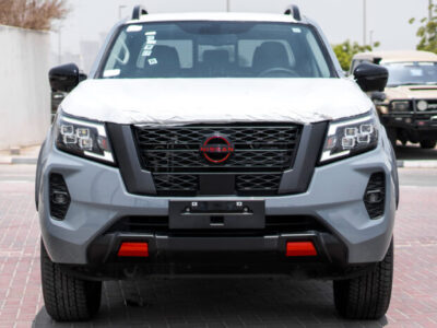 2025 Nissan Navara Pro-4X 2.5L AT Diesel 2.5 L Inline‑4 Twin‑Turbo Diesel Gray