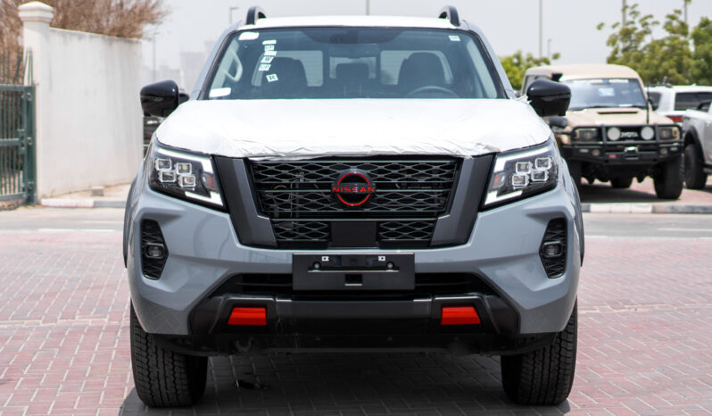 2025 Nissan Navara Pro-4X 2.5L AT Diesel 2.5 L Inline‑4 Twin‑Turbo Diesel Gray