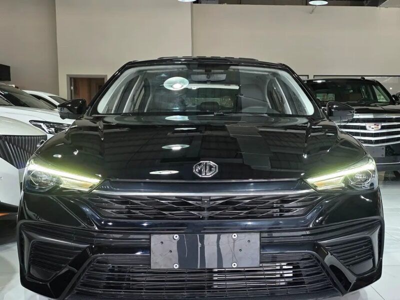 2025 MG MG5 Other 4-Cylinder Engine Full Option Black Sedan