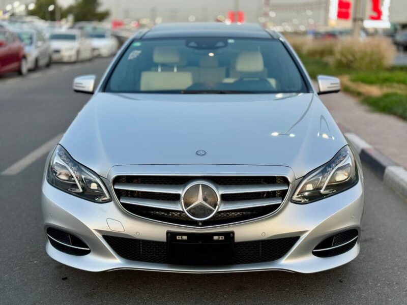 2014 Mercedes-Benz E 400 3.0-litre 6-Cylinder Engine Silver Beige