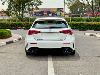 Mercedes-Benz A 35 AMG 4MATIC Hatchback 2022 White Black