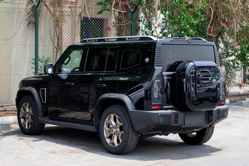 2025 Jetour T2 2.0L 4WD TRIFLE EDITION Black Tan