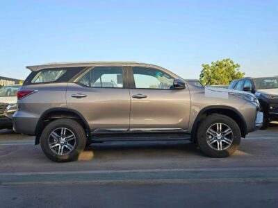 2024 Toyota Fortuner FULL OPTION 2.7L V4 PETROL GCC Bronze Black