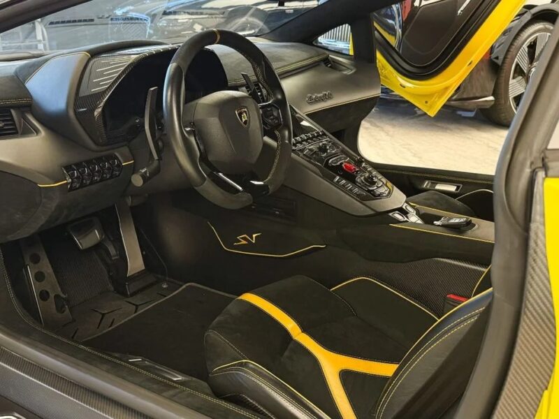 Lamborghini Aventador 6.5L V12 SV 2017 LP 750 4 SV Roadster Yellow Giallo