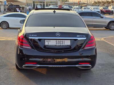 2018 Mercedes-Benz S450 3.0-liter twin-turbocharged V6 engine Black