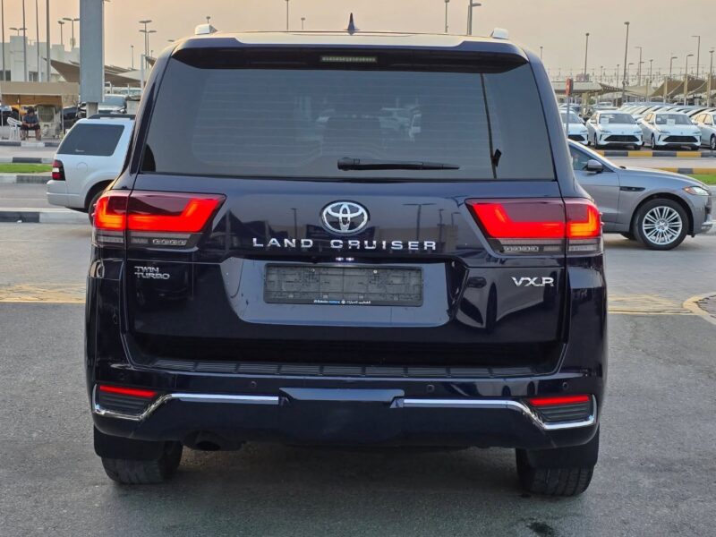 2023 Land Cruiser VXR V6 Petrol Engine number 1 Full Specifications Black