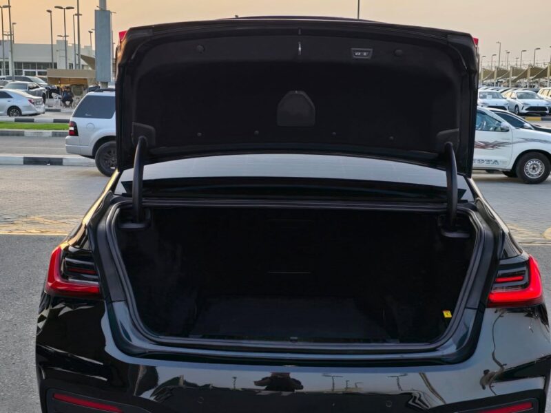 2019 BMW 740 LI 3.0-liter inline 6-cylinder Black Edition Full Specifications
