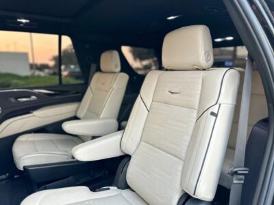 Cadillac Escalade Sport Platinum 6.2L 4WD 2023 Cadillac Escalade Black