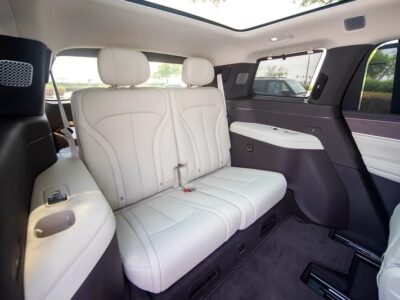 2025 Denza N9 Prestige 4-Cylinder Engine Silver White VIP SEAT