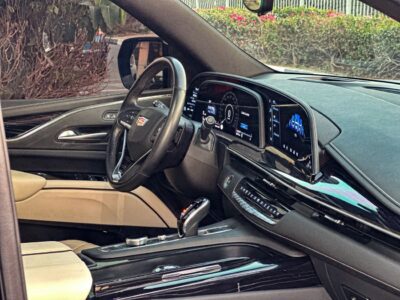 Cadillac Escalade Sport Platinum 6.2L 4WD 2023 Cadillac Escalade Black
