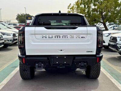 2024 GMC Hummer EV PICKUP 1.5L ELECTRIC GCC Specs White Black