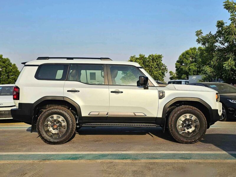 Toyota Prado ADVENTURE TURBO 2.8L V4 DIESEL HIGH OPTION White Tan