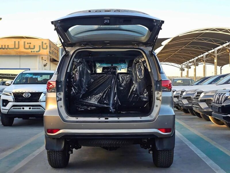 2024 Toyota Fortuner FULL OPTION 2.7L V4 PETROL GCC Bronze Black