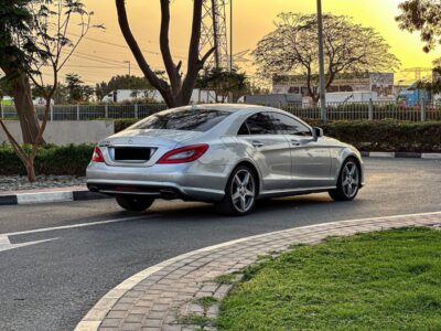 Mercedes-Benz CLS 550 2012 Mercedes-Benz CLS 550 RWD Silver