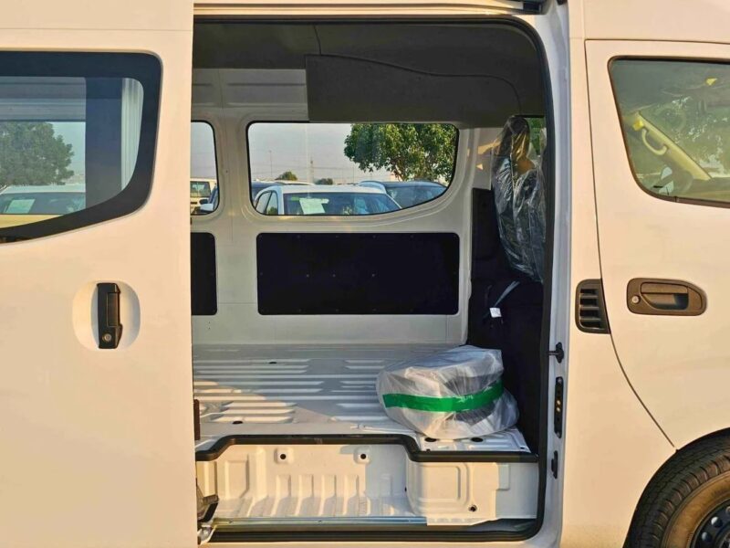 2025 Nissan Urvan HIGHROOF M/T PANEL VAN 2.5L V4 PETROL White Black