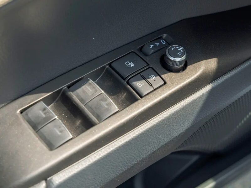 2025 Toyota Camry LE Camry LE4 Cylinder Engine Black Beige
