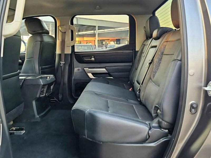 2022 Toyota Tundra CREWMAX TRD SR5 4WD Grey Black GCC Specs