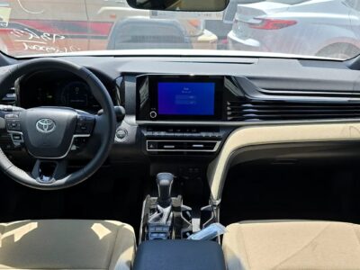 2025 Toyota Camry LE Hybrid 4 Cylinder Engine Grey Beige