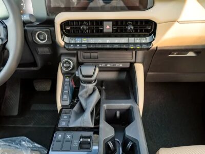 2025 Toyota Prado Other 4 Cylinder Engine White Beige GCC