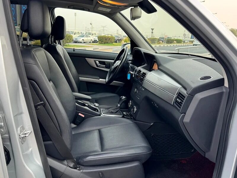 2010 Mercedes-Benz GLK-Class GLK 350 4matic Silver Black