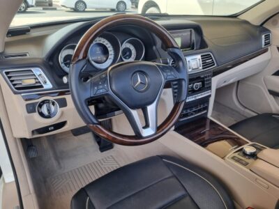 2014 Mercedes-Benz E 350 3.5 Liters V6 Engine White Black