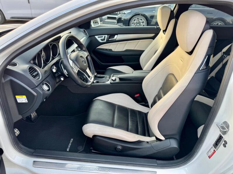 2013 Mercedes-Benz C 63 AMG 6.2 L V8 Engine White Black