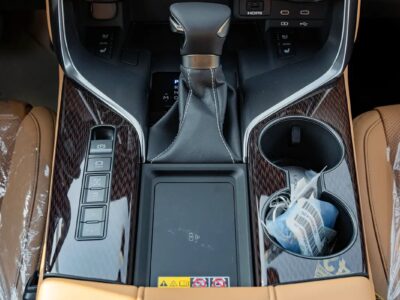 2025 Lexus LX-Series LX 600 Signature 3.5L V6 Twin-Turbocharged Black Tan