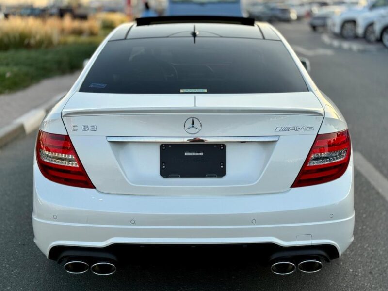 2013 Mercedes-Benz C 63 AMG 6.2 L V8 Engine White Black