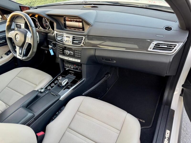 2014 Mercedes-Benz E63 AMG 5.5L twin-turbo V8 White Beige