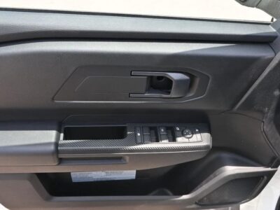Mitsubishi L200 MITSUBISHI L200 2.4L GL DIESEL DCABIN 4X4 5M/T 2025 White Black