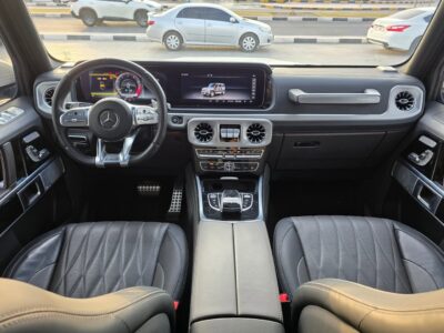 Mercedes-Benz AMG G63 4.0L V8 Biturbo Twin-Turbo 2022 White Black