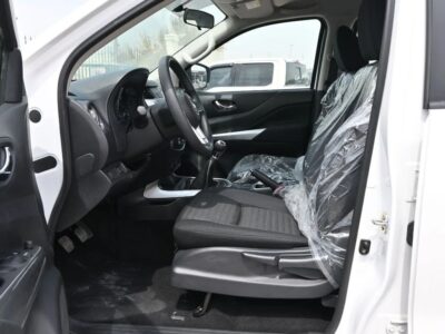 2023 Nissan Navara NISSAN NAVARA 2.5 PETROL SE 4X2 MT DC PLUS White Black
