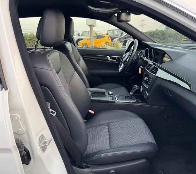2014 MERCEDES BENZ C350 V6 Body Kit AMG AUCTION GRADE 4/B White Black
