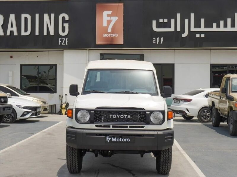 2025 Toyota Land Cruiser 70 4.0L V6 M/T White Grey GCC Specs