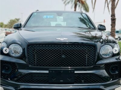 2023 BENTLEY BENTAYGA 4.0L Twin-Turbocharged V8 Black Beige CHASSIS GUARANTEE