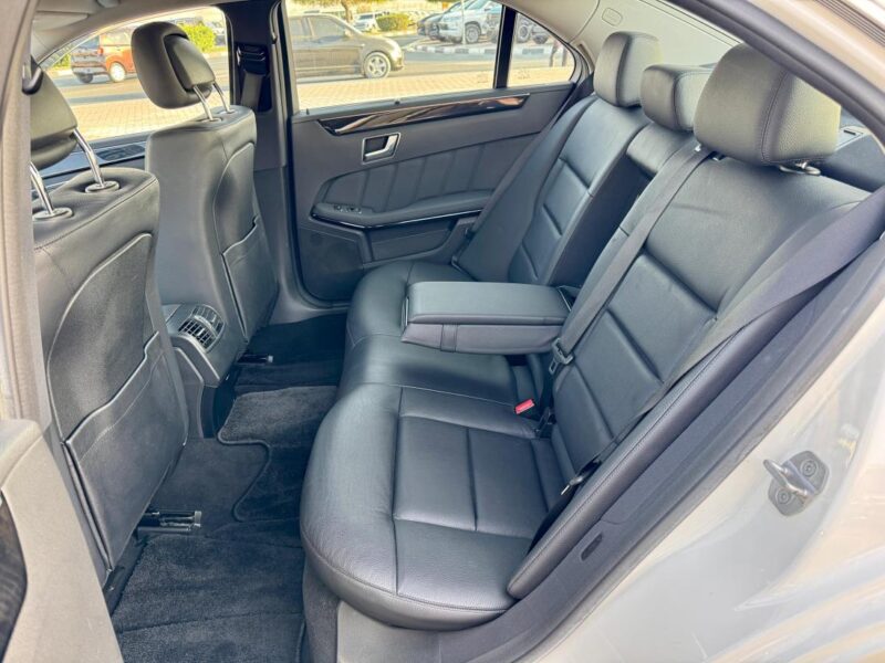 2012 Mercedes-Benz E 350 3.5 Liters V6 Engine White Black