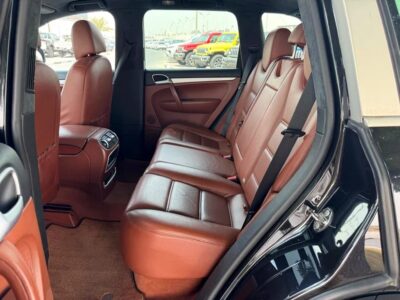 2009 Porsche Cayenne Turbo 8 Cylinder Engine Neat & Clean Car Black Brown