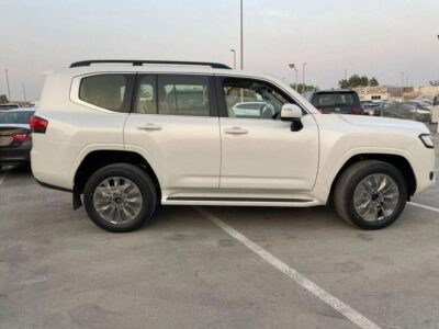 Toyota Land Cruiser TOYOTA LC300 3.5L VX+EUROPE FULL OPTION 2022 White Beige